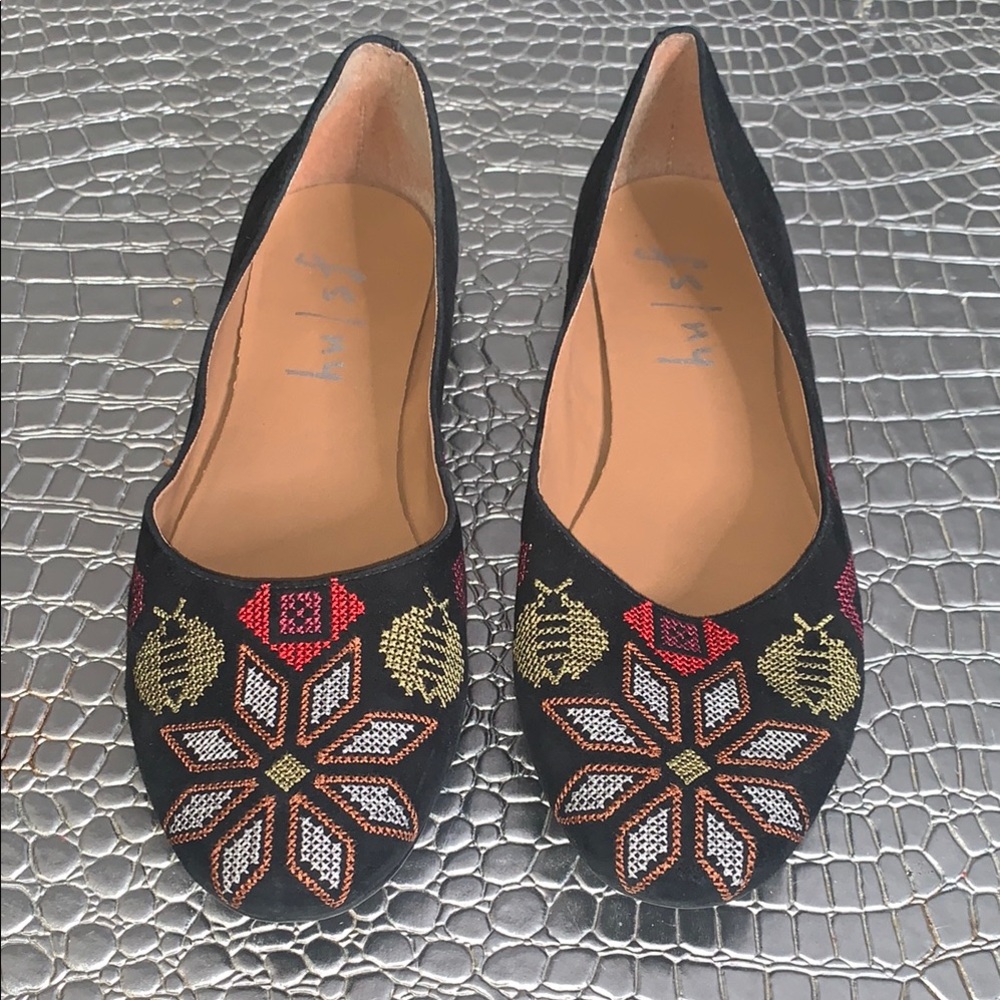 French Sole FS/NY Floral & Bee embroidered tapestry Black suede 39 US 7.5 Shoes